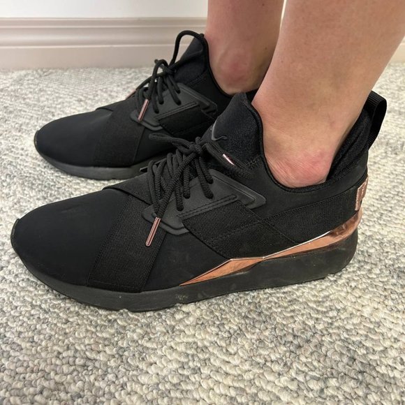 Puma Shoes - Puma Womens Runners Sz. 10 *GUC